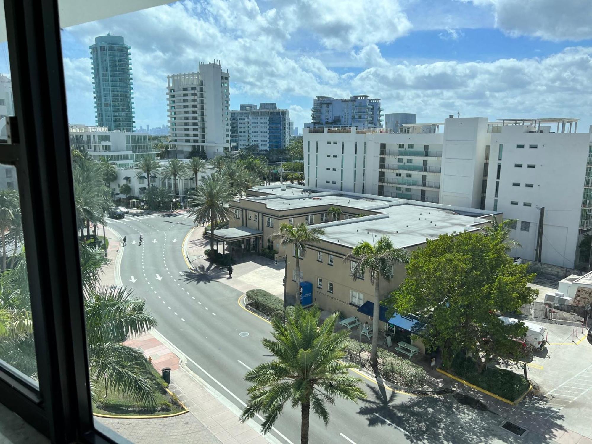 Ocean Front Units At Miami Beach Exterior photo
